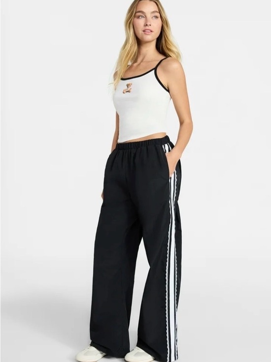 No Boundaries Pants - No Boundaries Lace Side Stripe Track Woman’s Pants